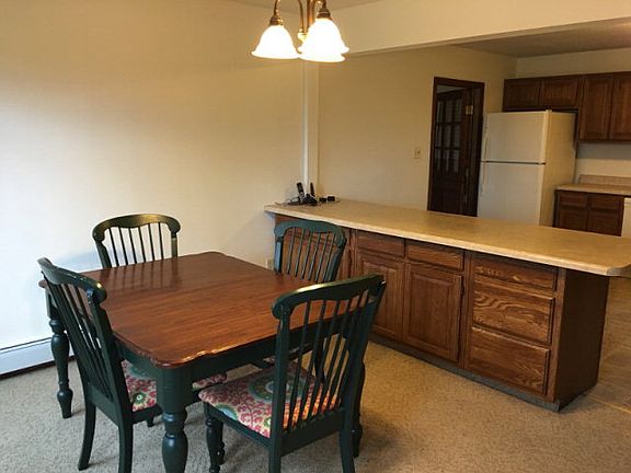 4th image of 3439 Essex Rd