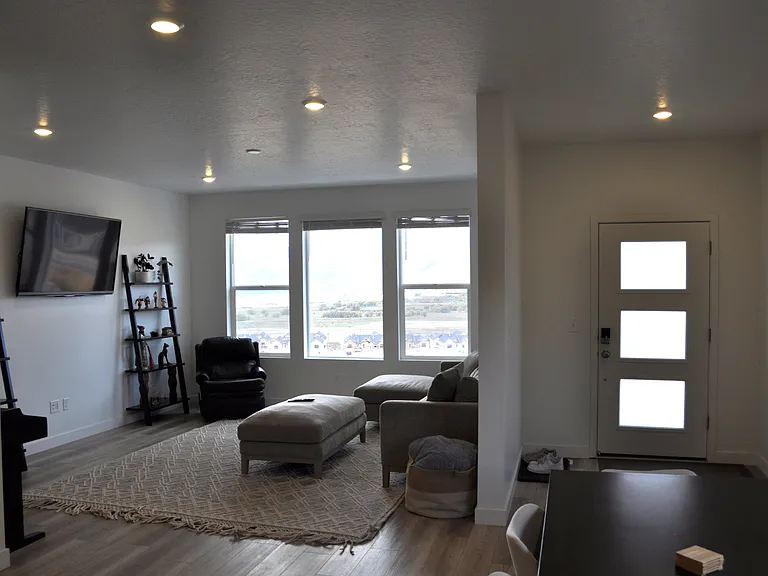 2439 N Canal View Ln — Photo 5