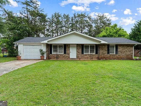 106 Galahad Dr, Warner Robins, GA 31093