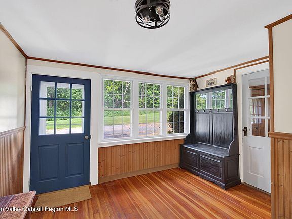 4th image of 1295 Goshen Street