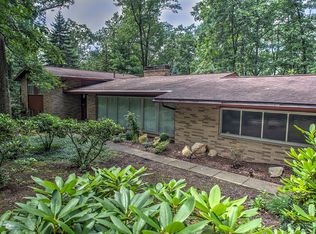 315 Lakewood Dr, Butler, PA