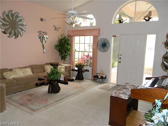 3rd image of 3690 Schefflera Dr