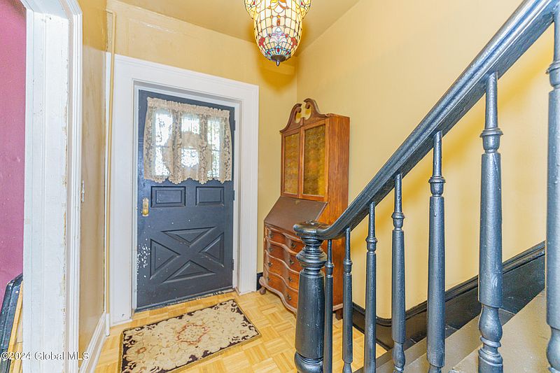 5th image of 22 Walker Avenue