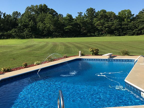 Lazy L Pool