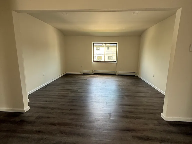 44 Farraday St #2 — Photo 8