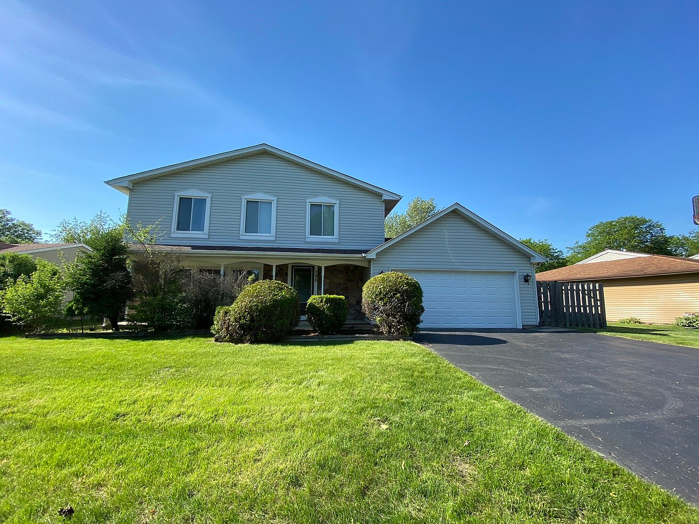 790 Stonehurst Dr, Roselle, IL 60172 Zillow