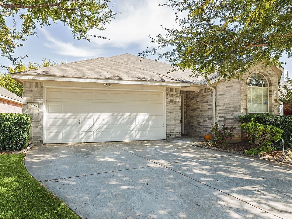 1st image of 806 Palomino Dr