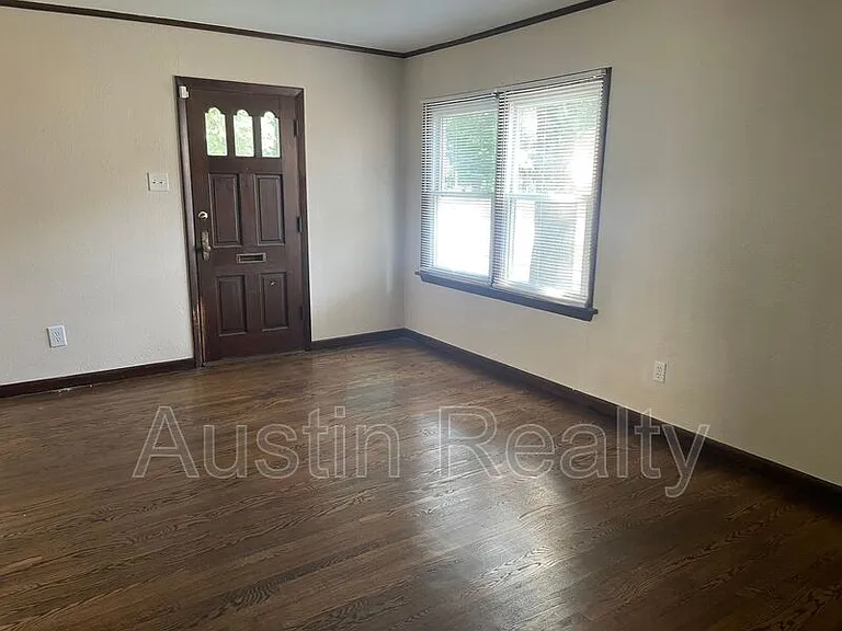 3605 Saint Gregory Ln — Photo 7
