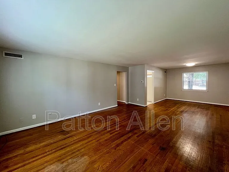 1020 Hendersonville Rd #2 — Photo 2
