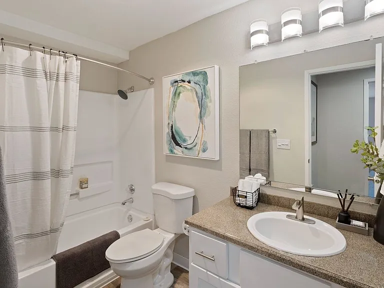 Alvista 23 Apartment Homes — Photo 19