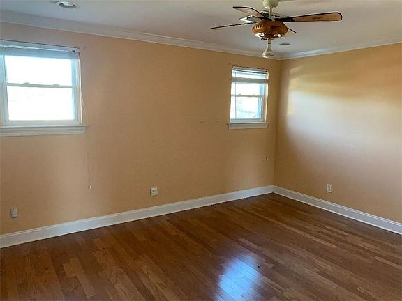 4th image of 4009 N Turnbull Dr