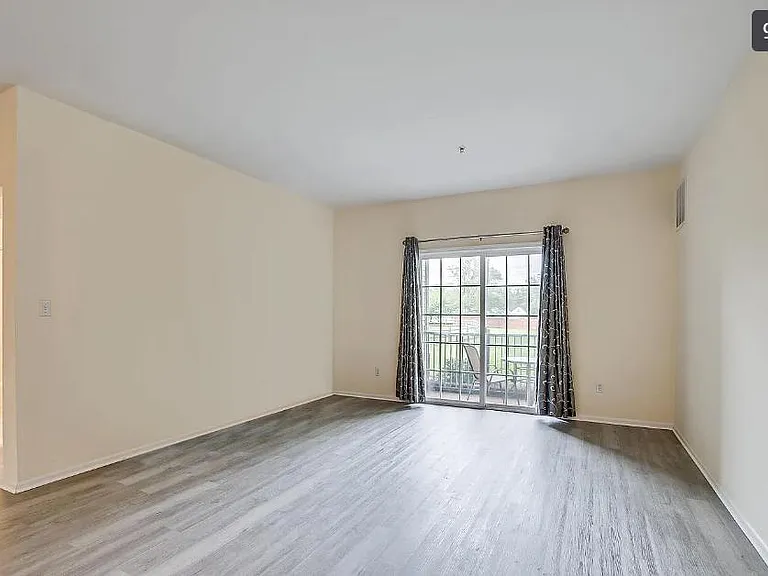 118 Frank Ct #118 — Photo 12