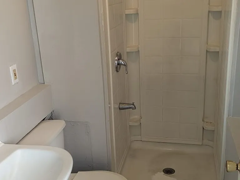 2434 S 9th Pl — Photo 7