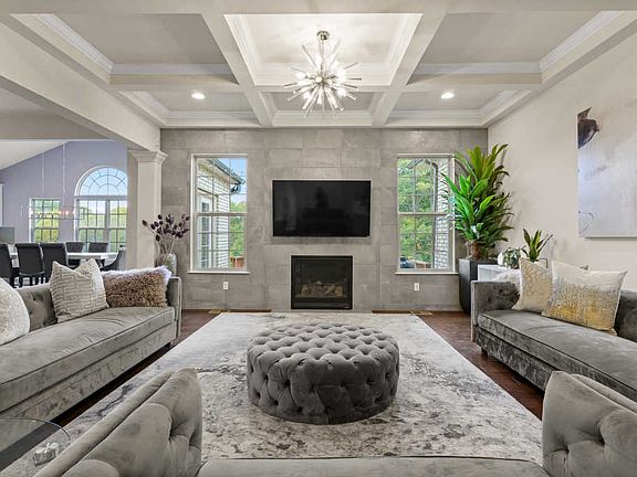 5th image of 9035 Clovercroft Preserve Dr