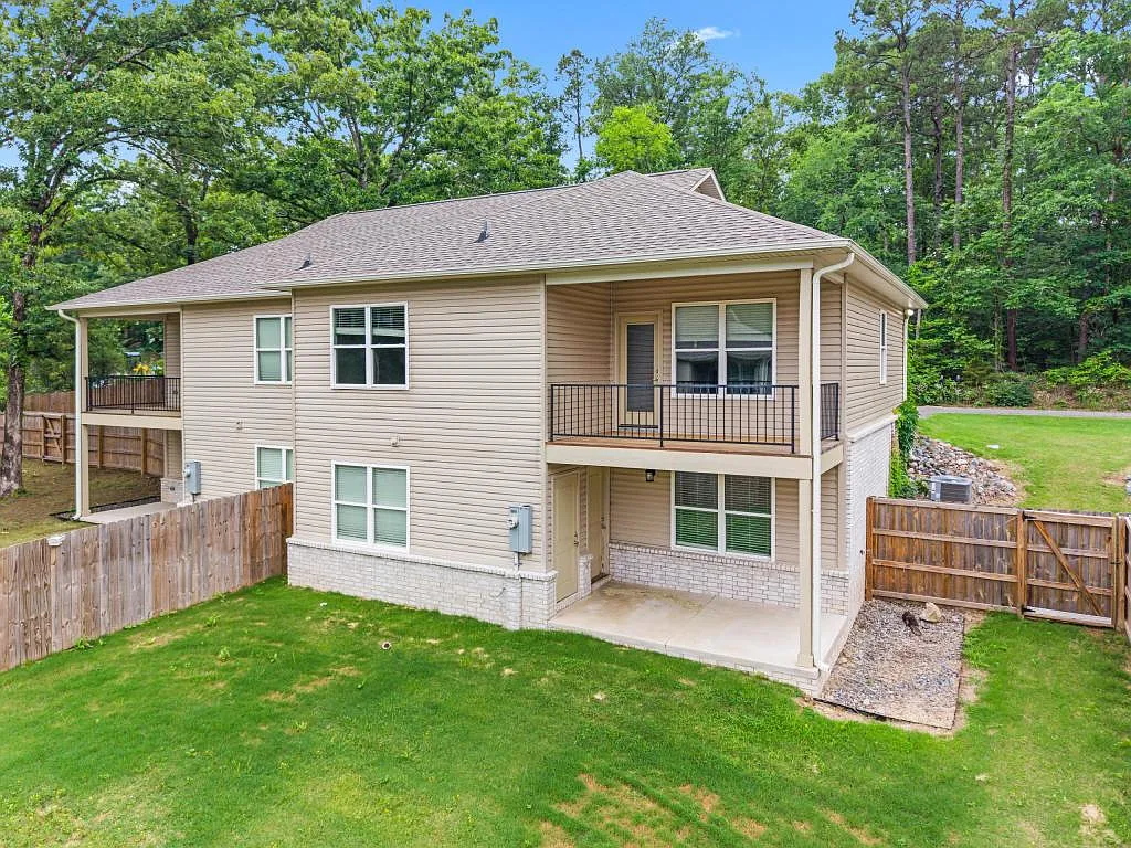 105 Pocola Dr — Photo 2