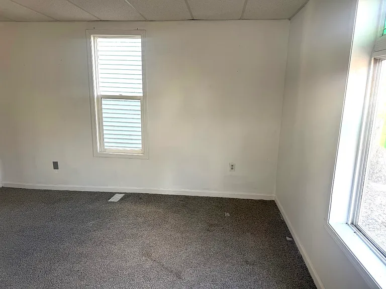 1522 W Widenham St — Photo 3