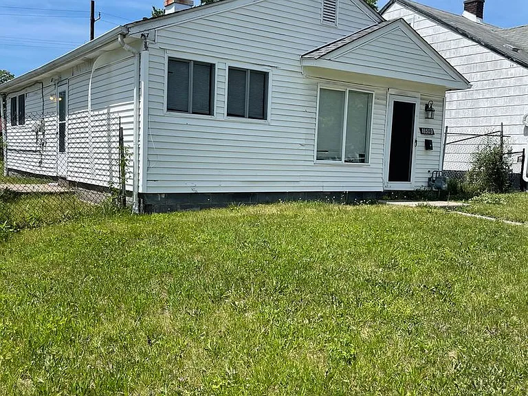 18503 Riopelle St — Photo 18