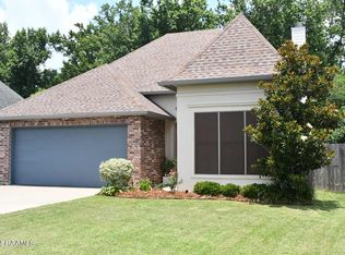 321 Wetgrass Dr, Lafayette, LA 70508