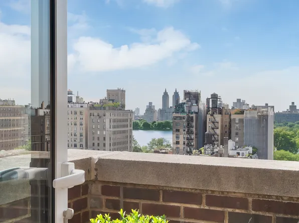 1220 Park Avenue image 5 of 18