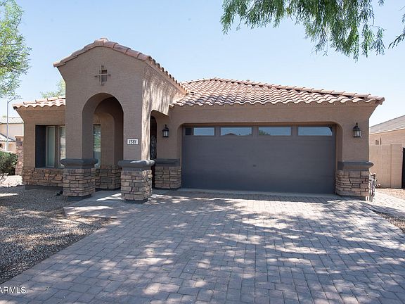 2nd image of 1381 E PRICKLY PEAR Drive
