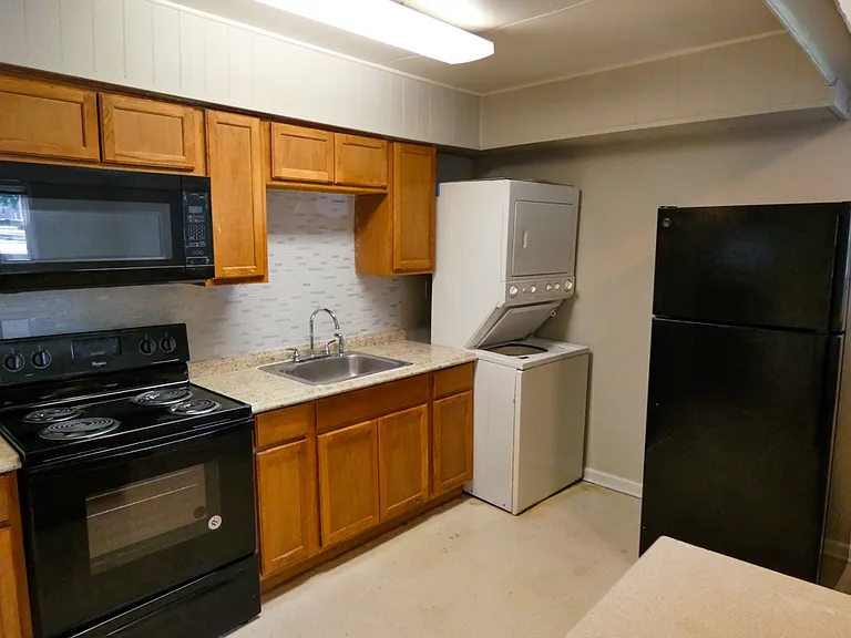 4200 Bowdens Ferry Rd — Photo 4
