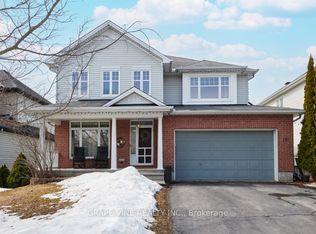 517 Overland Dr, Ottawa, ON K2S0C2