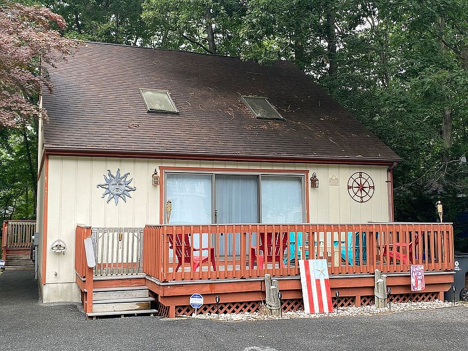 1st image of 33634 Woodland Cir