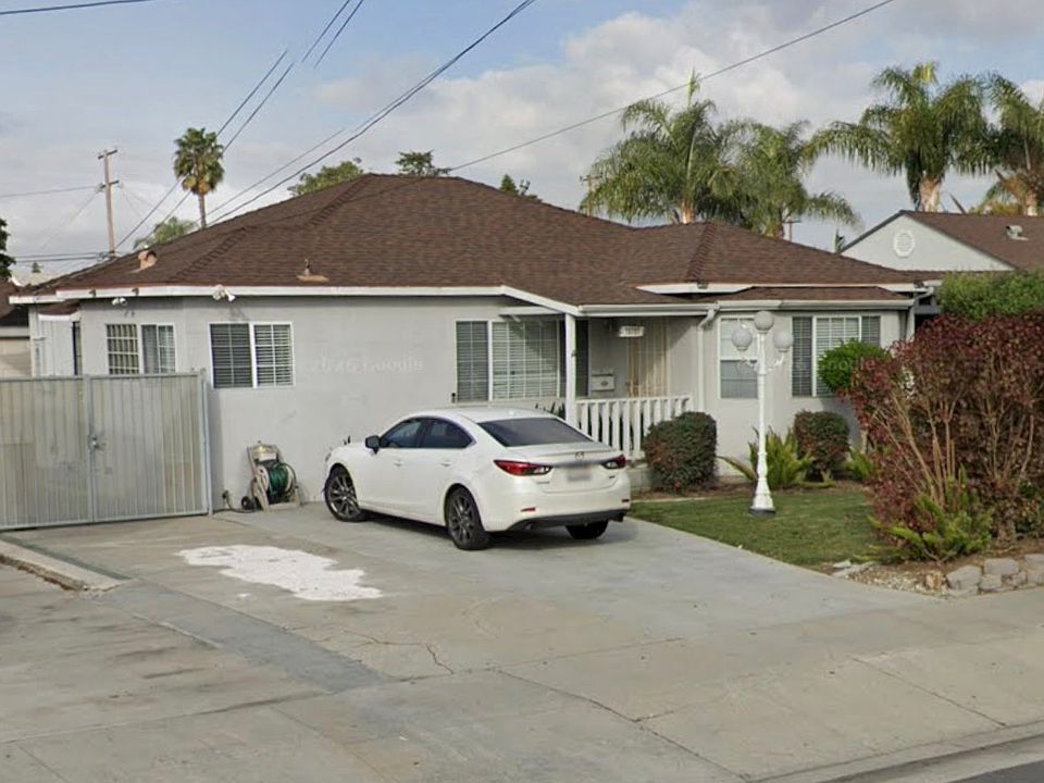 1st image of 15701 Bellflower Blvd
