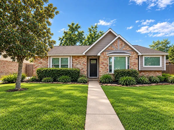 15626 Boulder Oaks Dr, Houston, TX 77084