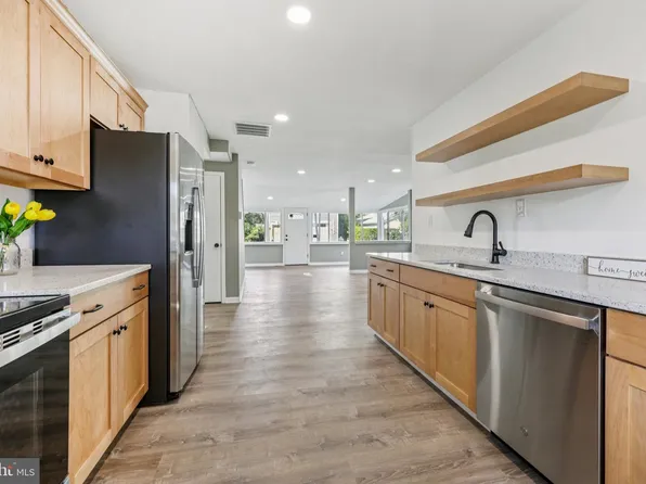 4721 Girton Ave, Shady Side, MD 20764