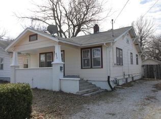 915 N Eagle Ave, Springfield, MO 65802
