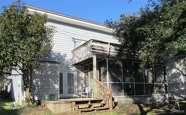 1st image of 115 SE 13th St