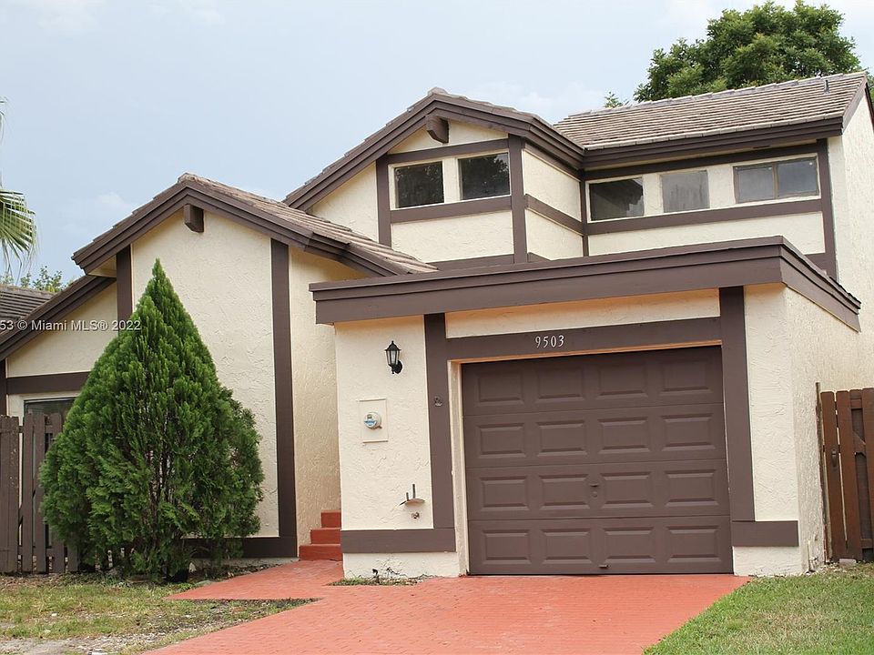 2nd image of 9503 SW 148th Avenue Cir S