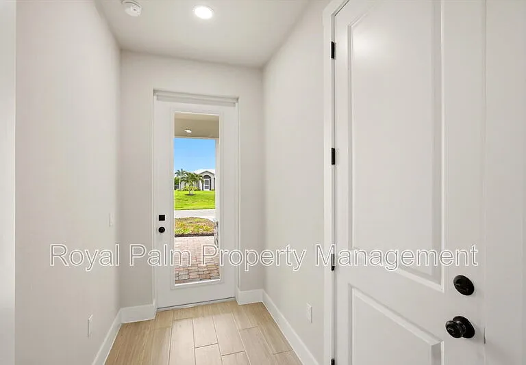 2616 NW 9th Ave — Photo 27