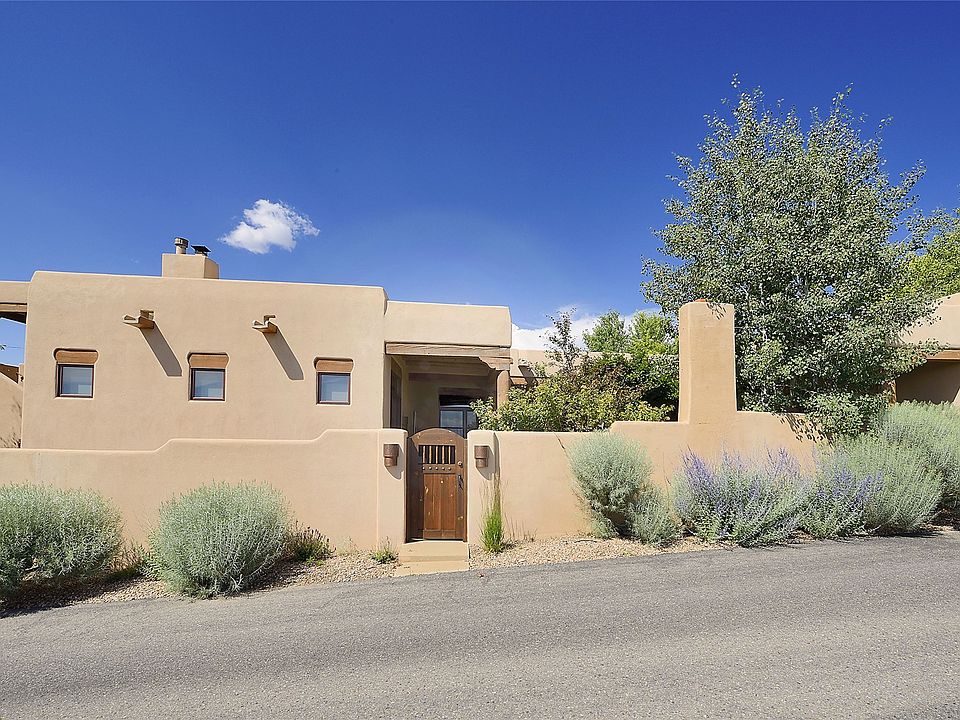 5 Arroyo Privado, Santa Fe, NM 87507 | Zillow