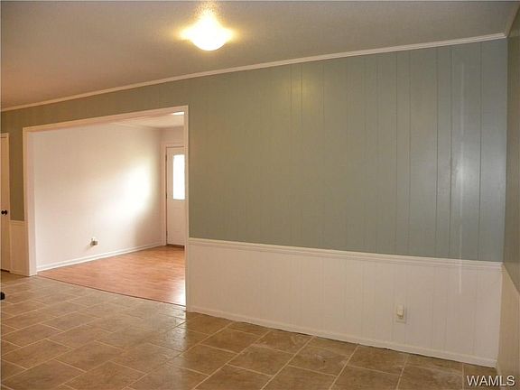 5th image of 3306 Royal Oak Cir