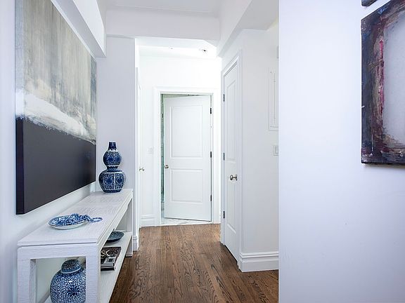 5th image of 308 E 79th St APT 16J