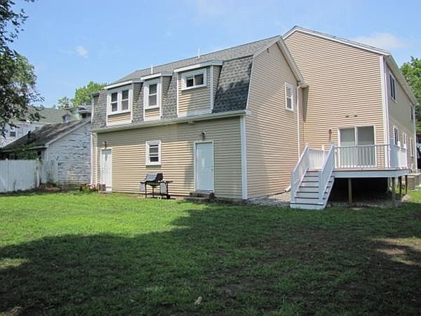 2nd image of 7 Warren St #A