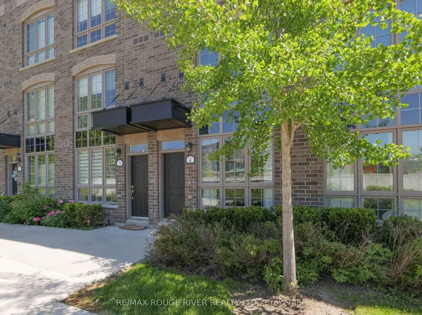 26 Ernest Ave #4, Toronto, ON M6P 0B8