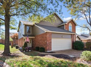 723 Walnut Creek Ln, Chesterfield, MO