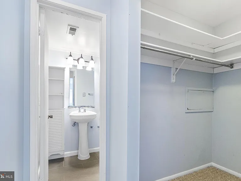 10239 Prince Pl #26-102 — Photo 30