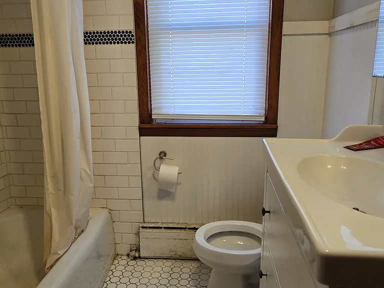 32 Rosemount St — Photo 8