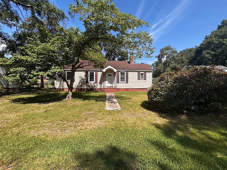 1220 Pickens St — Photo 2