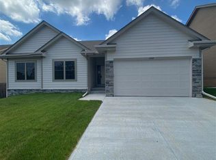 16969 Polk St, Omaha, NE 68135