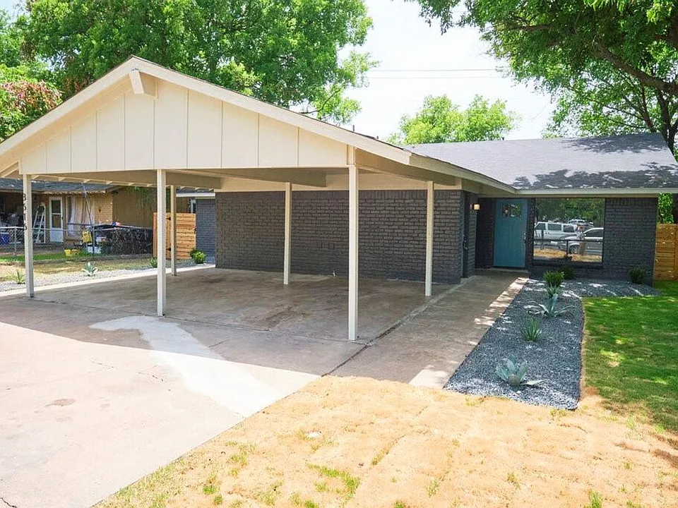 8616 Fireside Dr