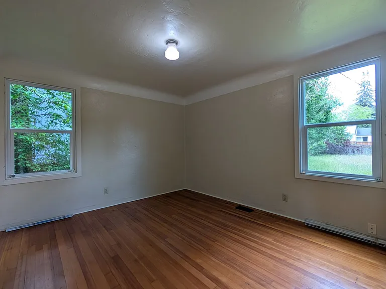 2064 Washington St — Photo 15