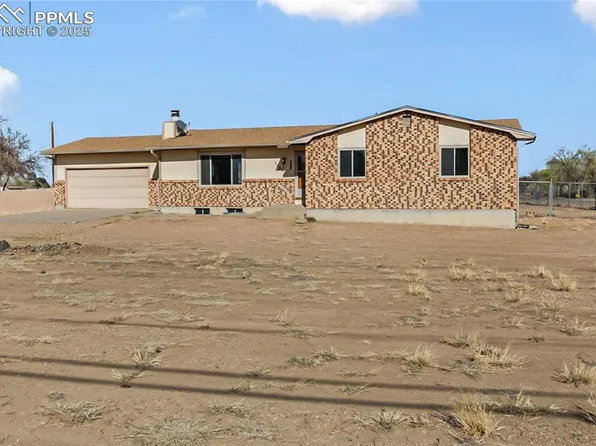 1290 30th Ln, Pueblo, CO 81006