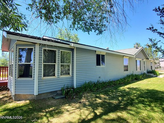 3rd image of 4855 Weatherby Dr