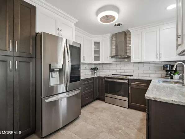 955A Aberdeen Drive, Lakewood, NJ 08701