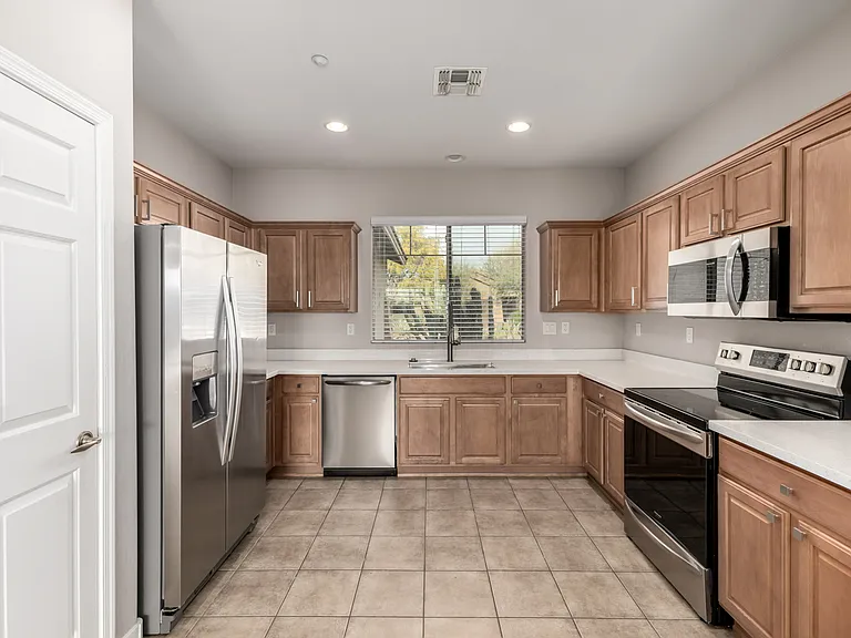 1773 W Owens Way — Photo 10